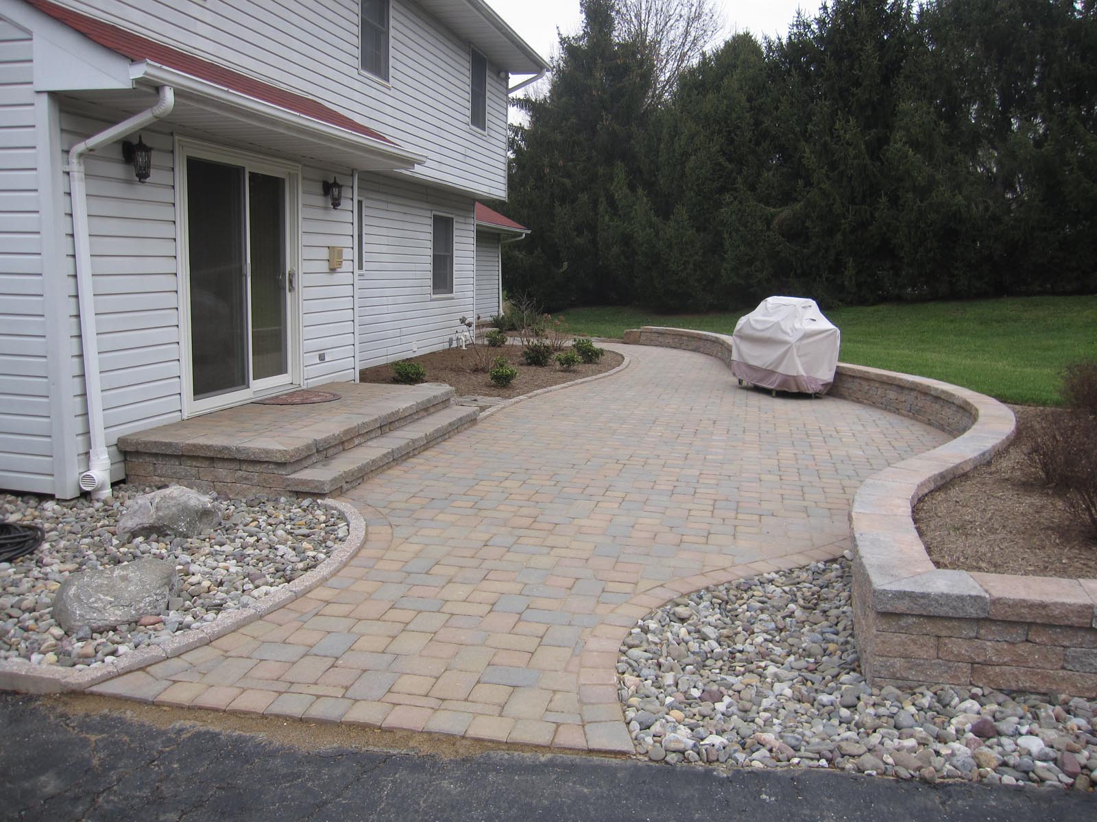 Belgard London Cobble Paver Patio And Celtik Block Sitting Wall